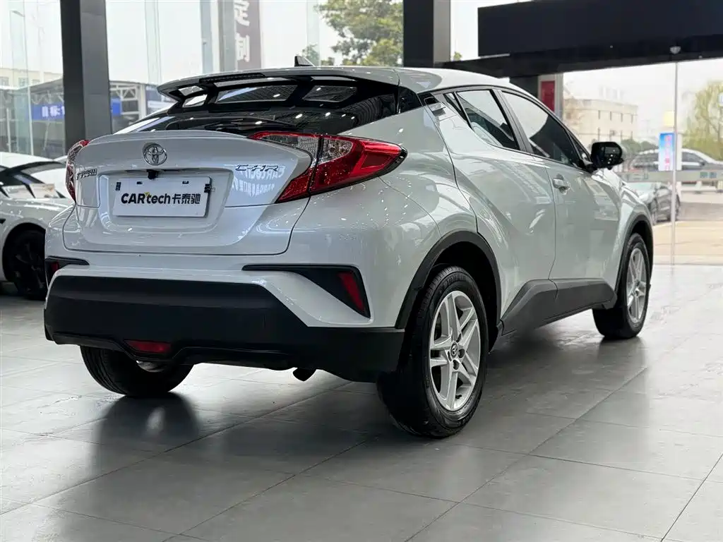 Toyota C-HR 2021 2.0L Comfort Edition купить на сайте DeffCars