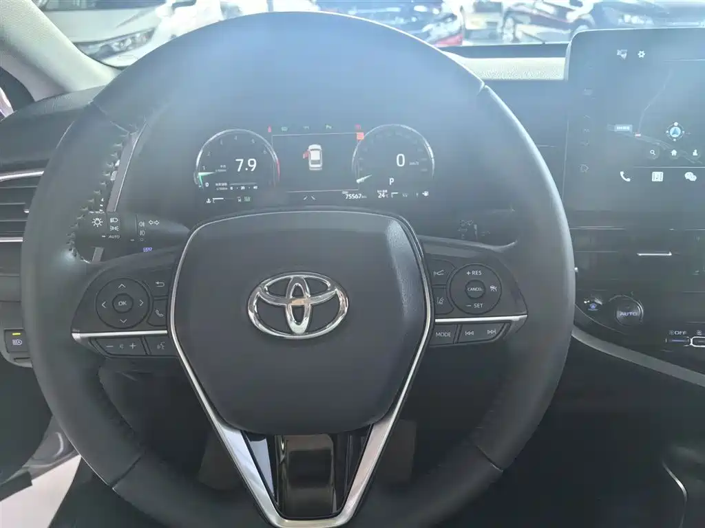 Camry 2021 2.5G Deluxe Edition купить на сайте DeffCars