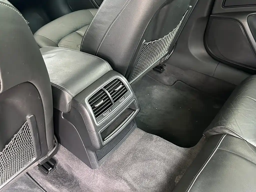 Audi A6L 2018 30th Anniversary Model 35 TFSI Fashion Model купить на сайте DeffCars