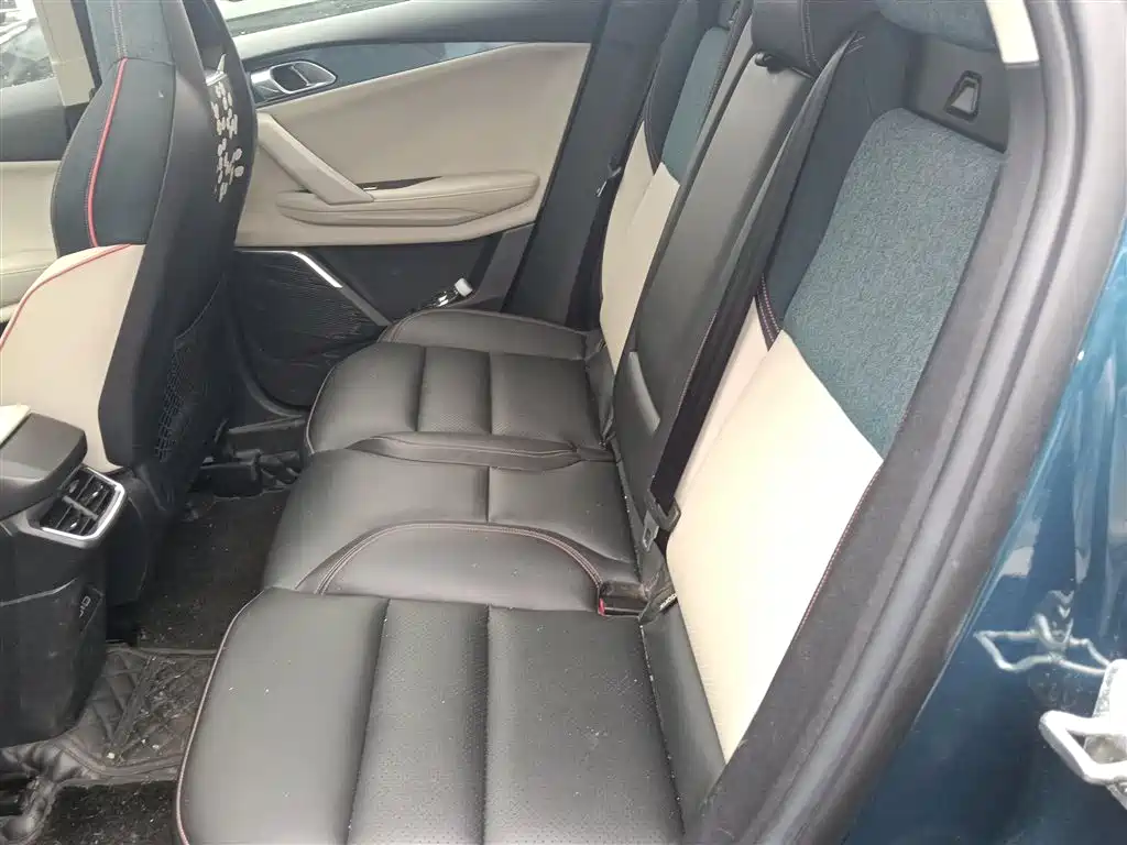 Lynk & Co 06 2020 1.5T Yao Halo купить на сайте DeffCars