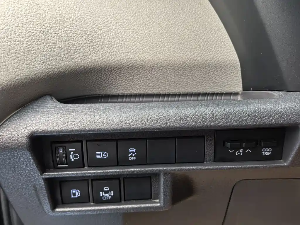 SIENNA 2021 2.5L Hybrid Comfort Edition купить на сайте DeffCars