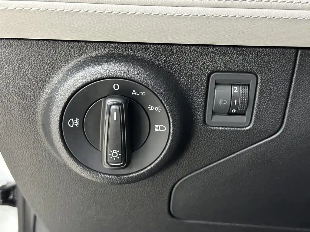 Jetta VS5 2023 280TSI automatic aggressive model купить на сайте DeffCars