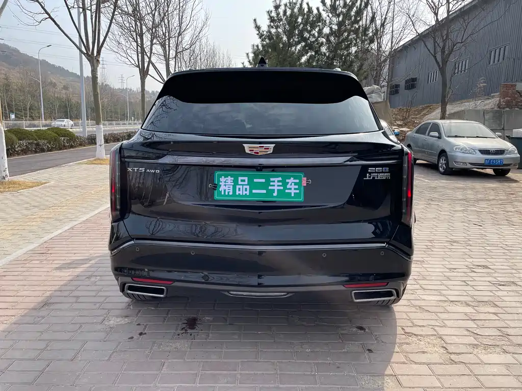 Cadillac XT5 2025 2.0T luxury model купить на сайте DeffCars