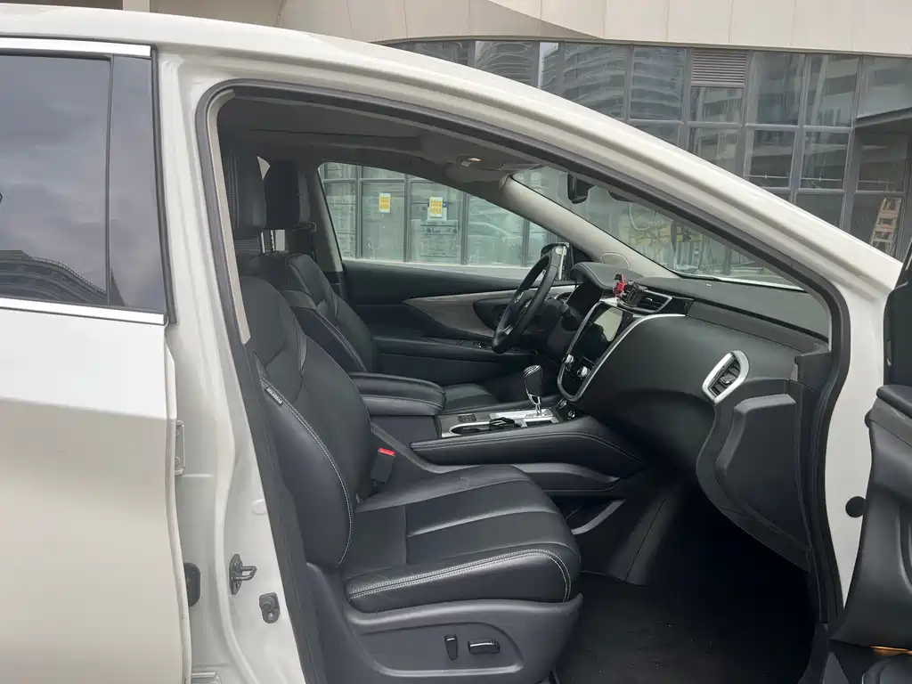 Loulan 2021 2.5L XL 2WD Intelligent Connected Deluxe Edition купить на сайте DeffCars