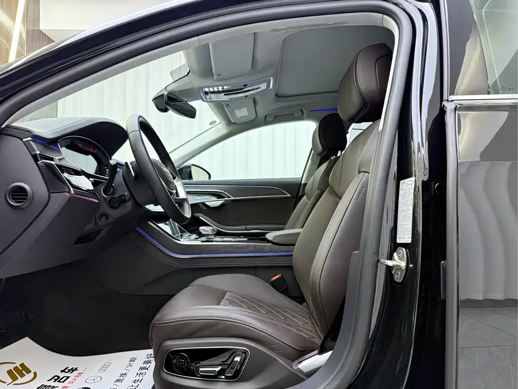 Audi A8 2025 A8L 50 TFSI quattro Premium Selection купить на сайте DeffCars