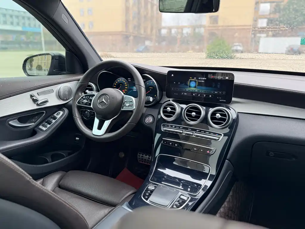 Mercedes-Benz GLC 2020 facelift GLC 260 L 4MATIC dynamic купить на сайте DeffCars