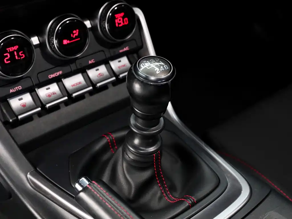 Subaru BRZ 2022 2.4L manual version купить на сайте DeffCars