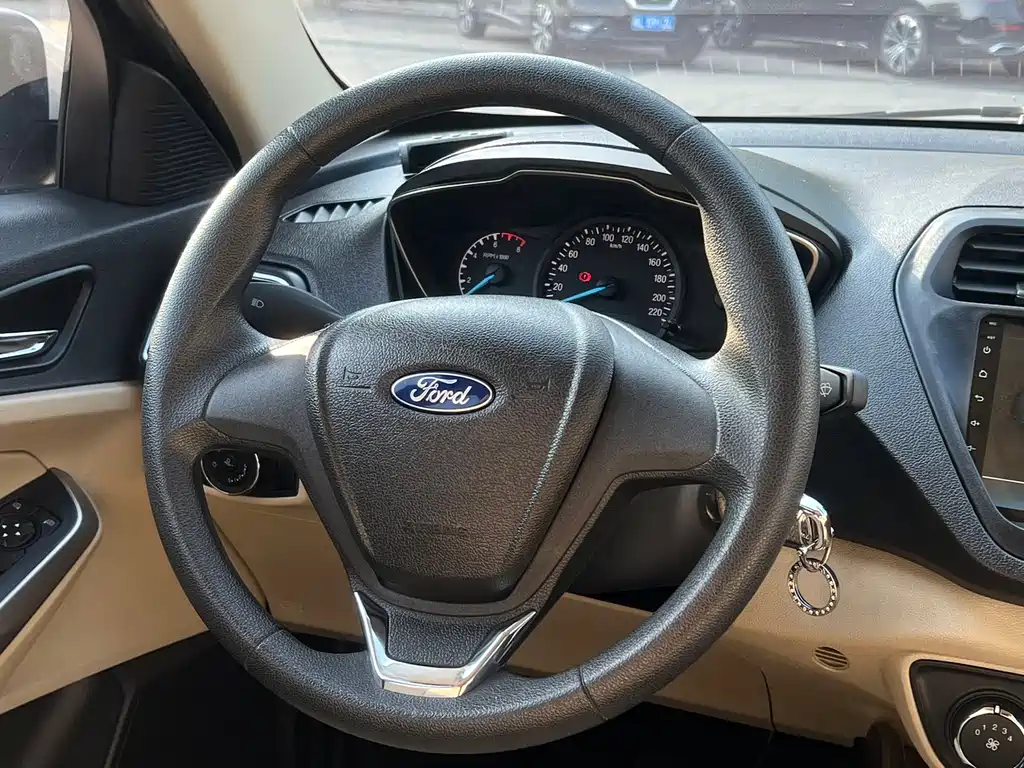 Escort 2017 facelift 1.5L automatic comfort model купить на сайте DeffCars