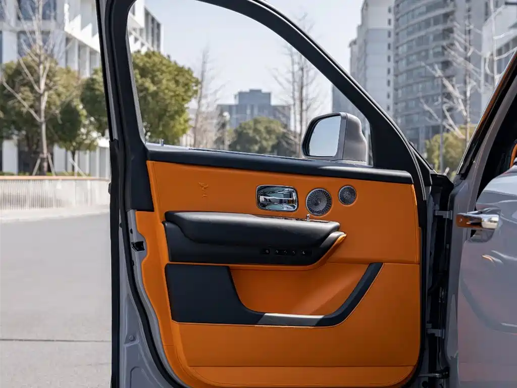 Cullinan 2024 four-seat version купить на сайте DeffCars