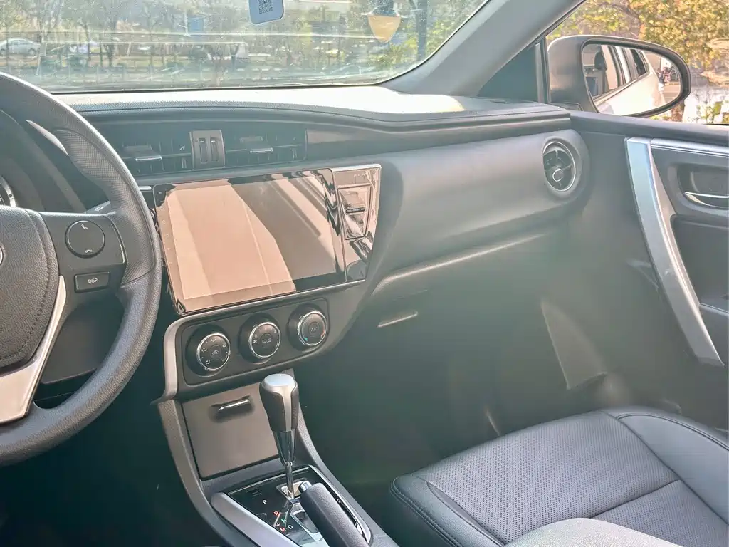 Corolla 2017 facelift 1.2T S-CVT GL-i купить на сайте DeffCars