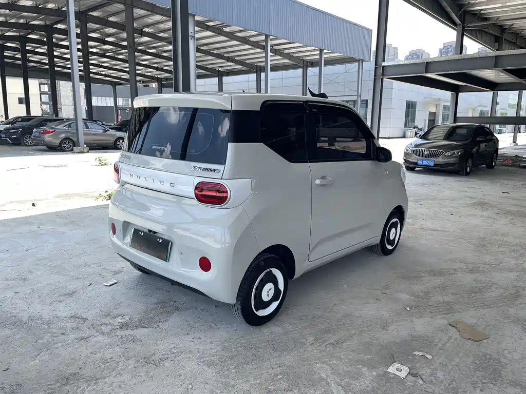 Hongguang MINIEV 2024 third generation 215km youth version купить на сайте DeffCars