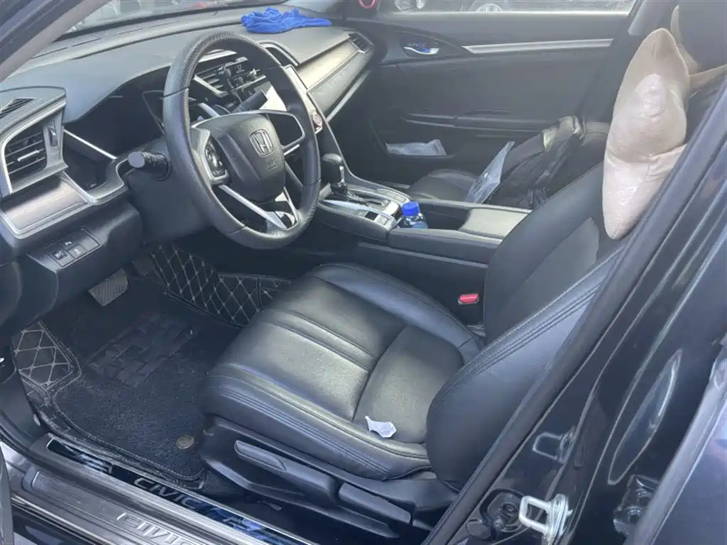 Civic 2016 220TURBO CVT Deluxe Edition купить на сайте DeffCars