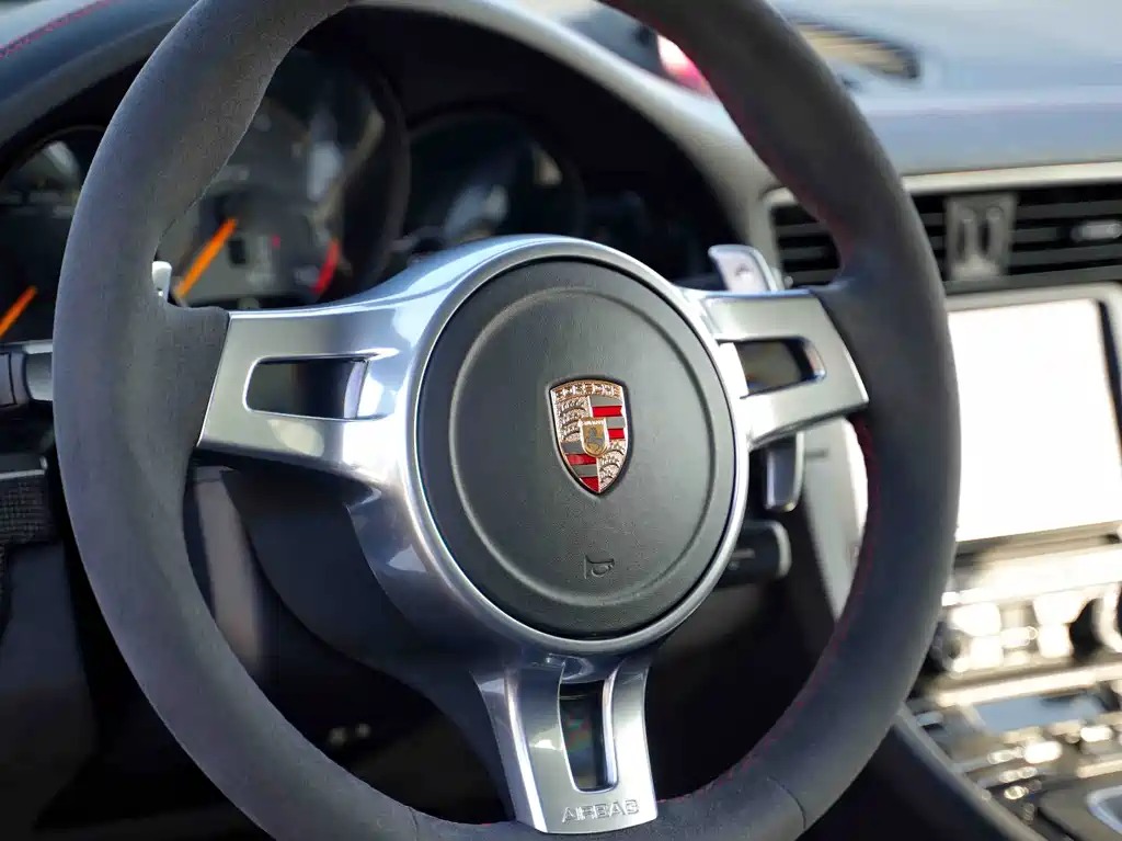 Porsche 911 2013 GT3 3.8L купить на сайте DeffCars
