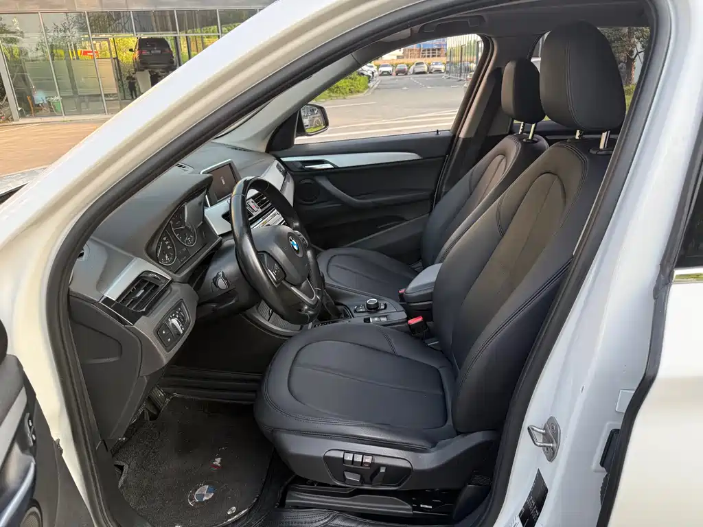 BMW X1 2018 sDrive18Li Fashion Model купить на сайте DeffCars