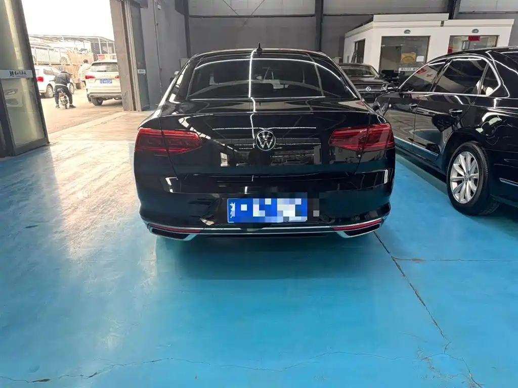 Magotan 2020 330TSI DSG leading model купить на сайте DeffCars