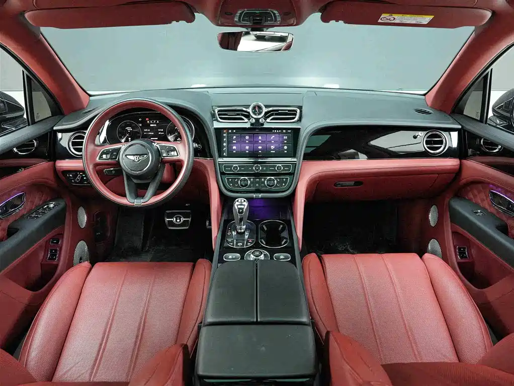 Bentayga 2022 4.0T V8 купить на сайте DeffCars