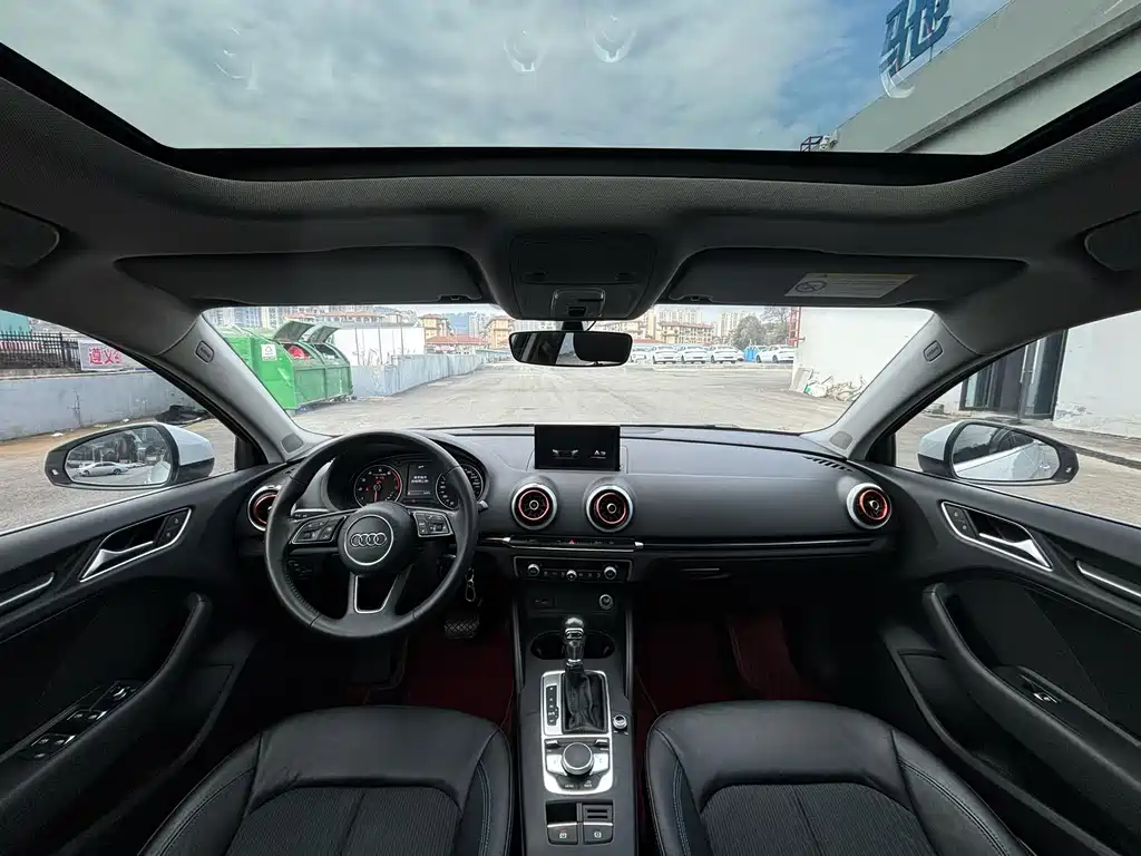 Audi A3 2019 Limousine 35 TFSI Fashion Type National V купить на сайте DeffCars
