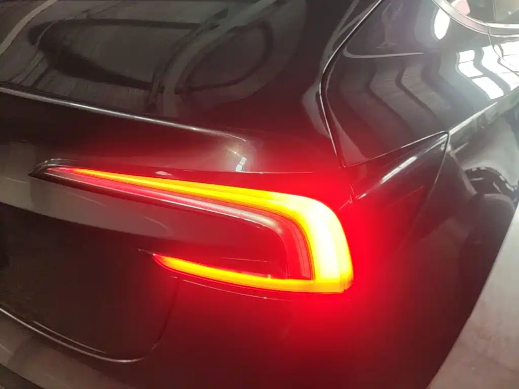 Model 3 2023 rear-wheel drive version купить на сайте DeffCars