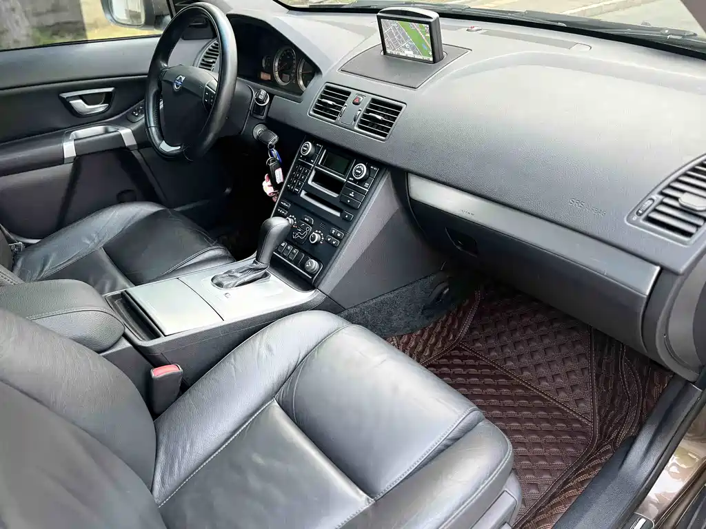 Volvo XC90 2013 2.5T T5 luxury upgraded version купить на сайте DeffCars