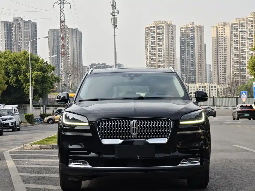 Aviator imported 2020 3.0T V6 all-wheel drive exclusive version купить на сайте DeffCars