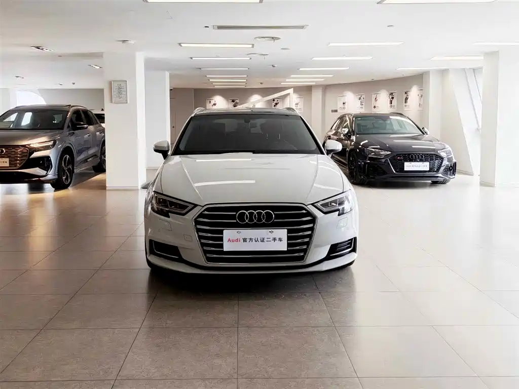 Audi A3 2018 30th Anniversary Model Sportback 35 TFSI Fashion Model купить на сайте DeffCars