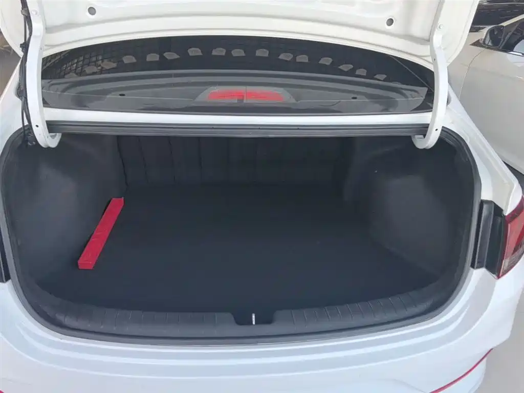 Yuedong 2018 1.6L automatic eye-catching version GL National VI купить на сайте DeffCars
