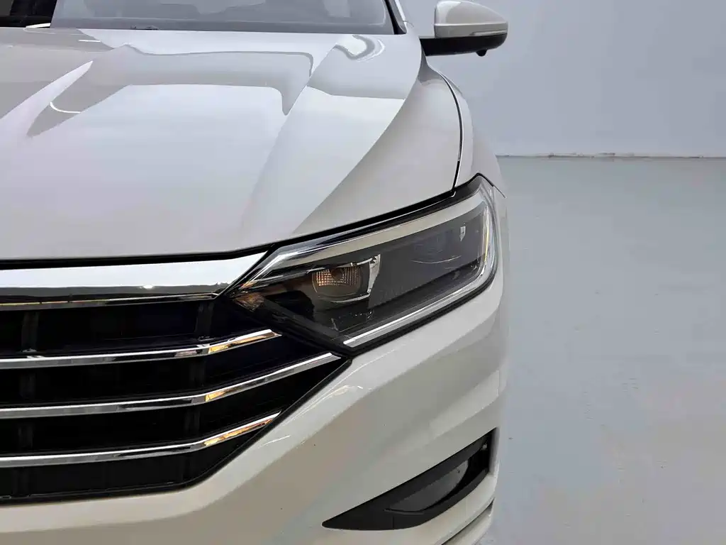 Sagitar 2022 280TSI DSG Flyover Edition купить на сайте DeffCars