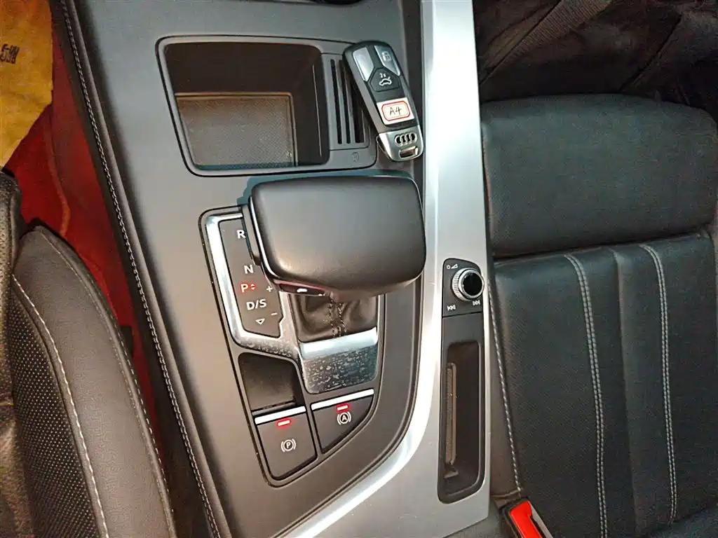 Audi A4L 2022 40 TFSI luxury and dynamic model купить на сайте DeffCars