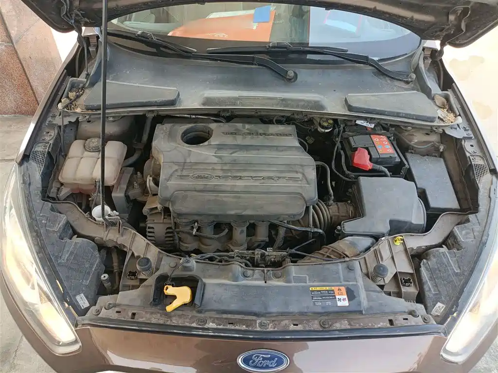 Escort 2017 facelift 1.5L manual comfort type купить на сайте DeffCars