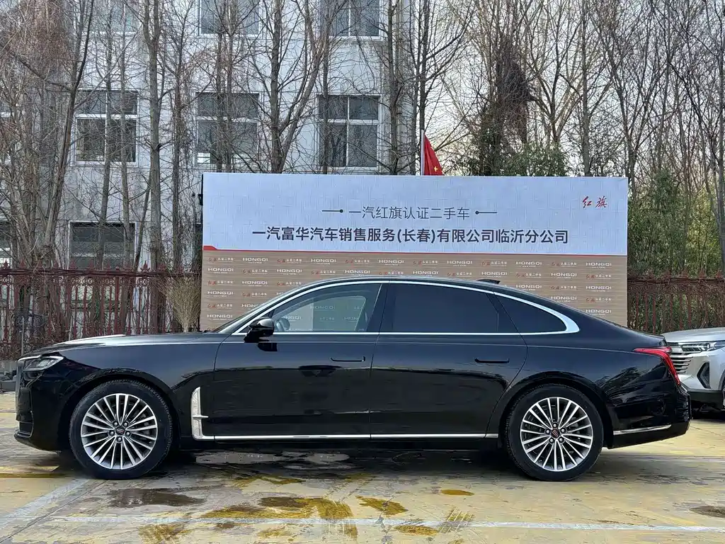 Hongqi H9 2023 2.0T Zhilian Flagship Edition купить на сайте DeffCars
