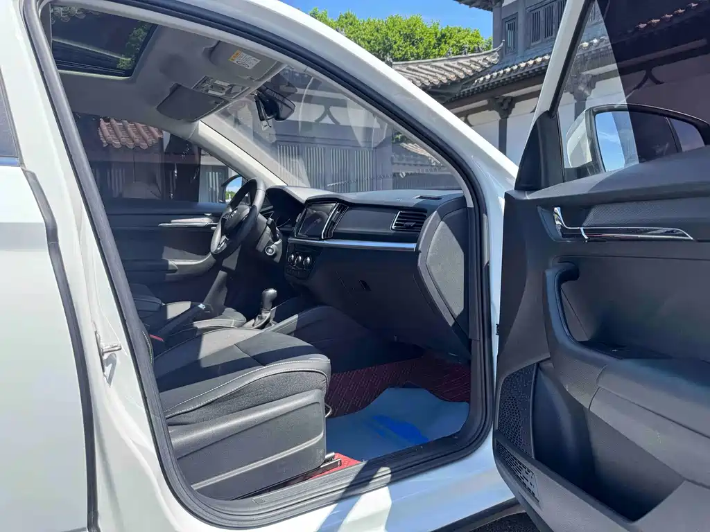 Kamiq 2023 Modified 1.5L Automatic Comfort Edition купить на сайте DeffCars