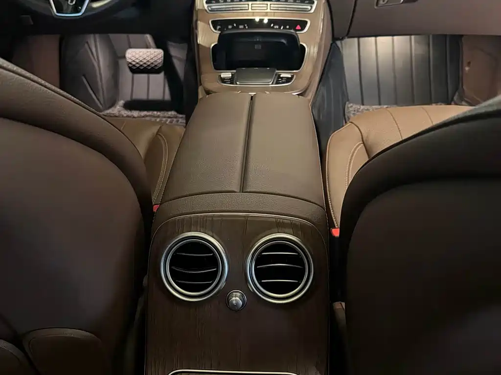 Mercedes-Benz E-Class 2022 facelift three E 300 L sporty and fashionable купить на сайте DeffCars