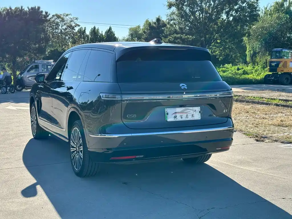 NIO ES8 2026 Six-seater Executive Deluxe Edition купить на сайте DeffCars