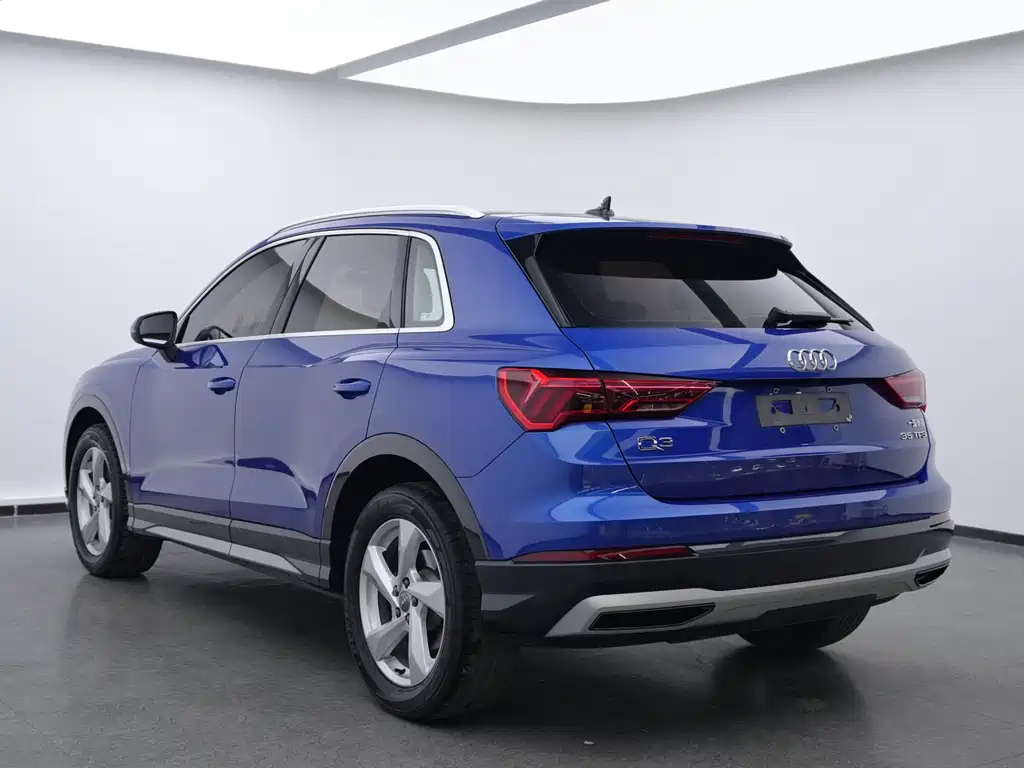 Audi Q3 2020 35 TFSI Enterprising and Elegant Model купить на сайте DeffCars