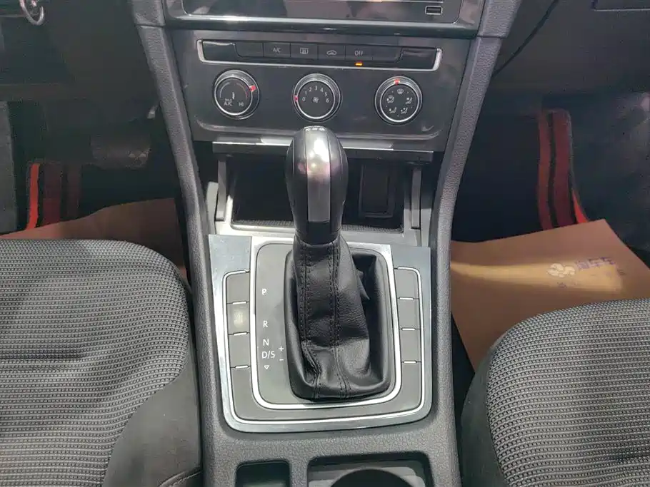 Golf 2020 280TSI DSG comfort model купить на сайте DeffCars