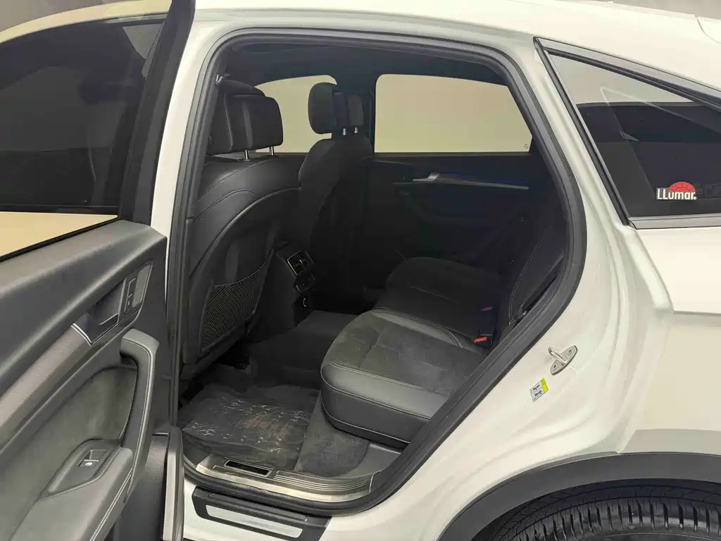 Audi Q5L Sportback 2021 40 TFSI luxury model купить на сайте DeffCars