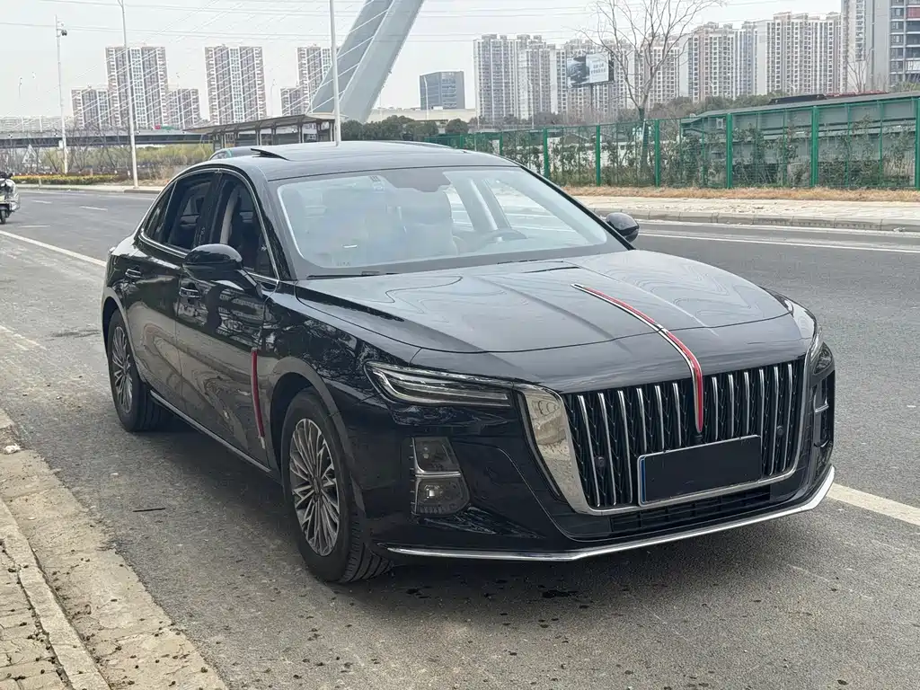 Hongqi H5 2023 1.5T DCT Zhilian Qiyue Edition купить на сайте DeffCars