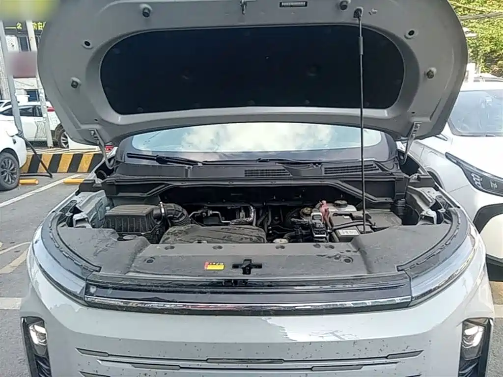 Maxus G50 plug-in hybrid 2025 pilot version купить на сайте DeffCars