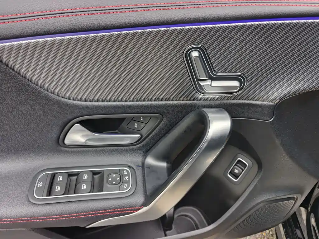 Mercedes-Benz A-Class 2024 A 200 L Fashion купить на сайте DeffCars