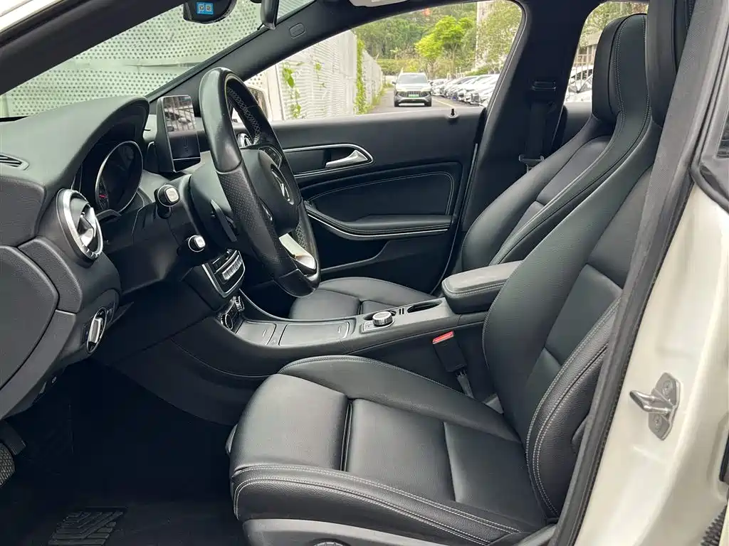 Mercedes-Benz CLA imported 2018 CLA 200 dynamic model купить на сайте DeffCars