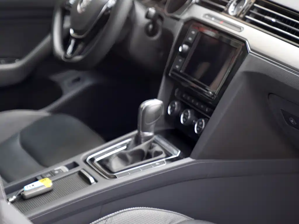 FAW-Volkswagen CC 2019 330TSI Charming Edition National V купить на сайте DeffCars
