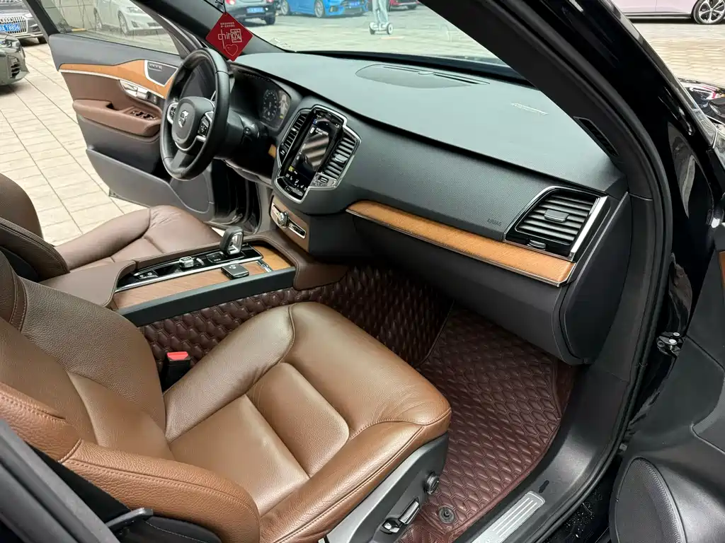 Volvo XC90 2022 B6 Zhiyi Luxury Edition 7 seats купить на сайте DeffCars