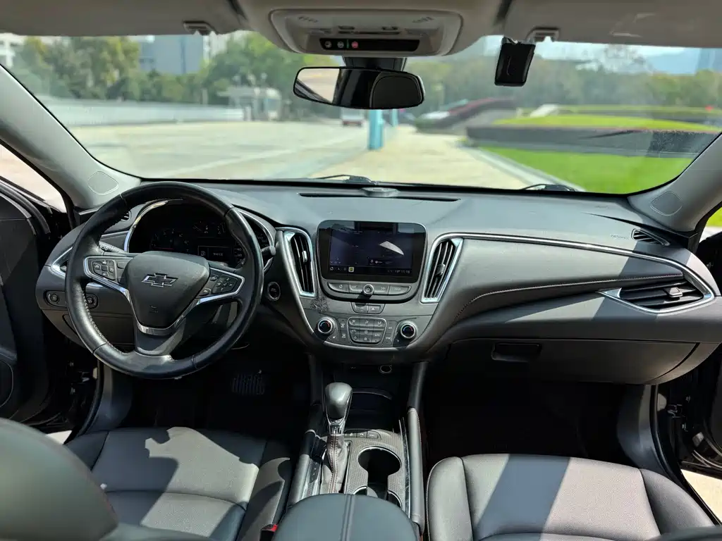 Malibu XL 2021 Redline 550T automatic sharp version купить на сайте DeffCars