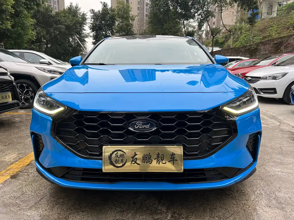 Focus 2022 sedan EcoBoost 180 automatic racing version купить на сайте DeffCars