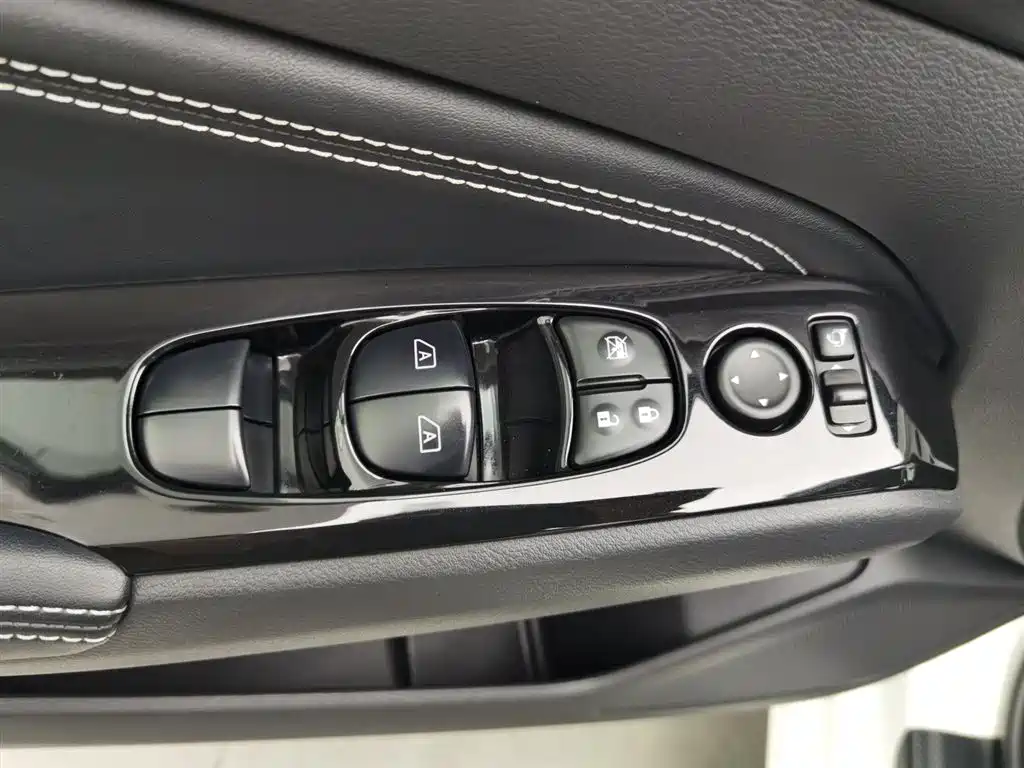 Teana 2019 2.0T XL Upper Smart Edition купить на сайте DeffCars