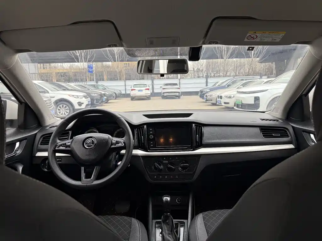 Komic 2018 1.5L automatic standard version National VI купить на сайте DeffCars