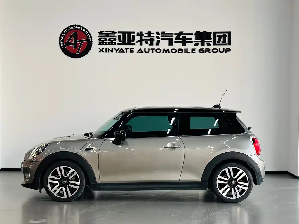 MINI 2019 1.5T COOPER Artist купить на сайте DeffCars