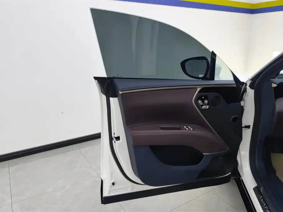 Avita 11 2025 facelift Max extended range version купить на сайте DeffCars