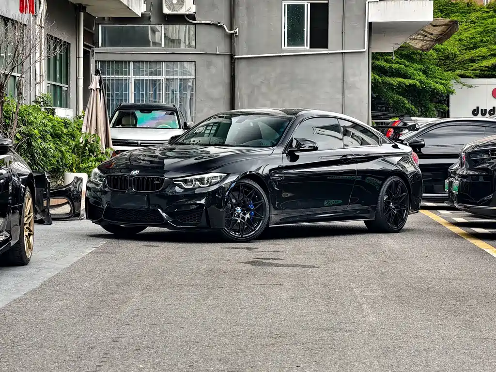 BMW M4 2017 M4 Coupe купить на сайте DeffCars