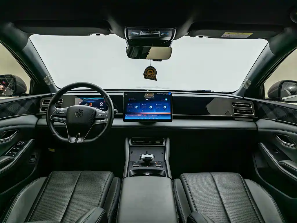 Qin L 2024 DM-i 80KM transcendent model купить на сайте DeffCars